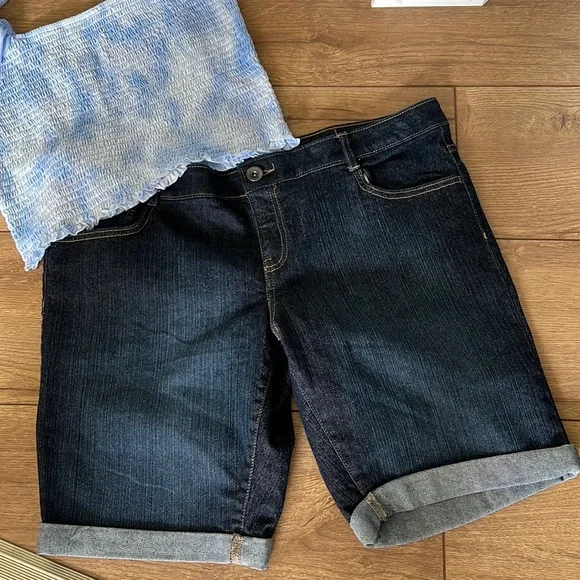 Jean shorts NWOT - Picture 1 of 4